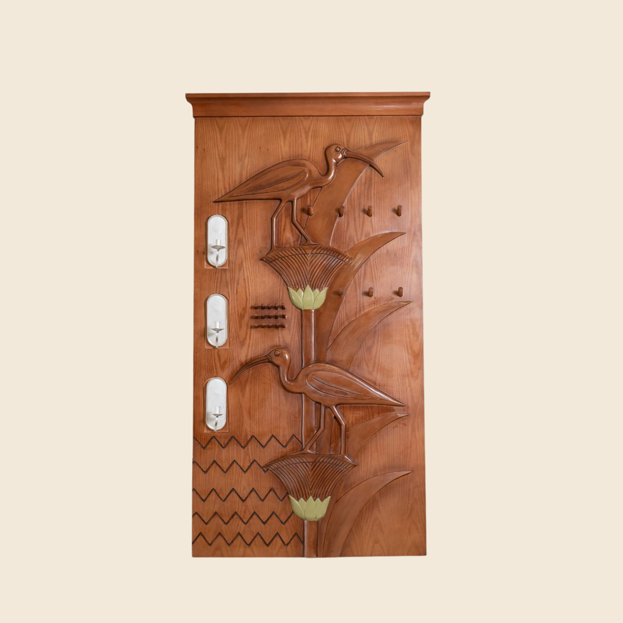 Ibis Wall